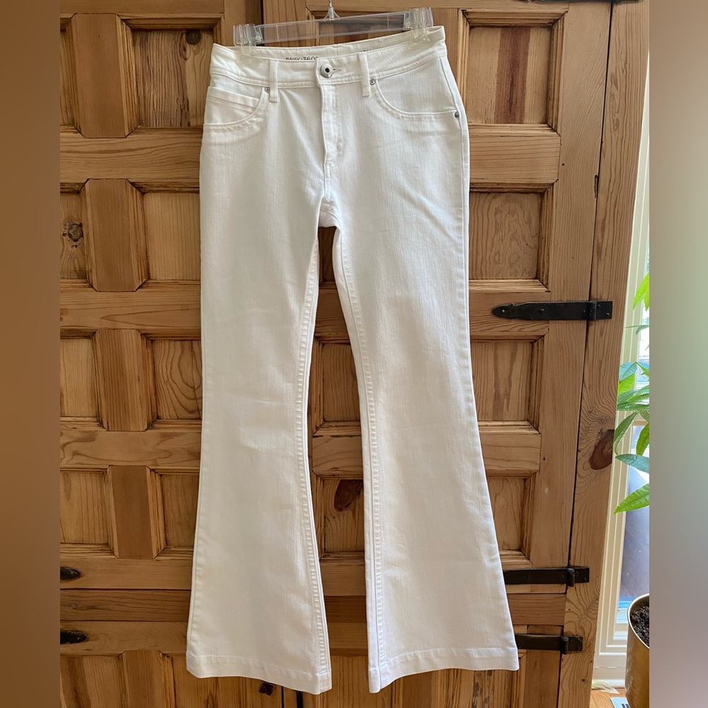 DL1961 "Joy" 4 Way 360 High Rise Flare Jeans White Size 29